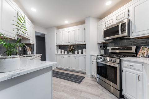 Tiny photo for 30W013 Juniper Court, Warrenville, IL 60555 (MLS # 12489757)