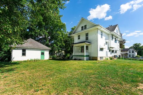 Tiny photo for 305 W Perry Street, Belvidere, IL 61008 (MLS # 12481170)