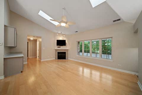Tiny photo for 5645 S Cass Avenue #301, Westmont, IL 60559 (MLS # 12730702)