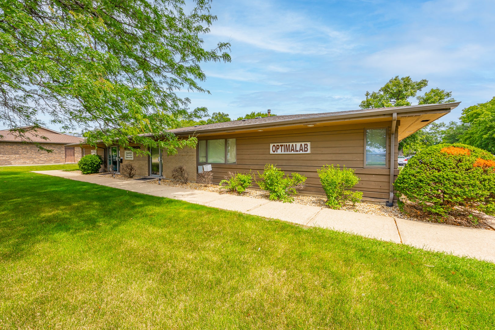 402 W Boughton Road 402A