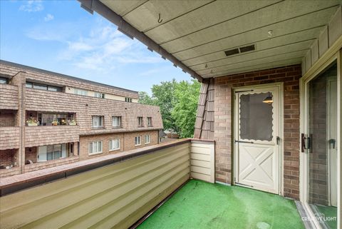 Tiny photo for 1730 W GALENA Boulevard #305W, Aurora, IL 60506 (MLS # 12668442)