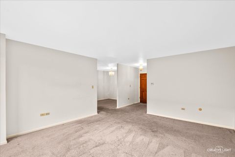 Tiny photo for 1730 W GALENA Boulevard #305W, Aurora, IL 60506 (MLS # 12668442)