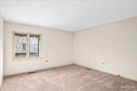 Tiny photo for 1730 W GALENA Boulevard #305W, Aurora, IL 60506 (MLS # 12668442)