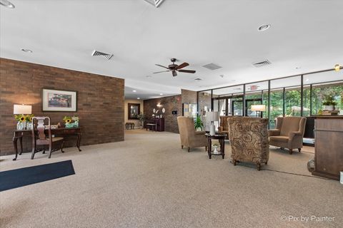 Tiny photo for 1730 W GALENA Boulevard #305W, Aurora, IL 60506 (MLS # 12668442)
