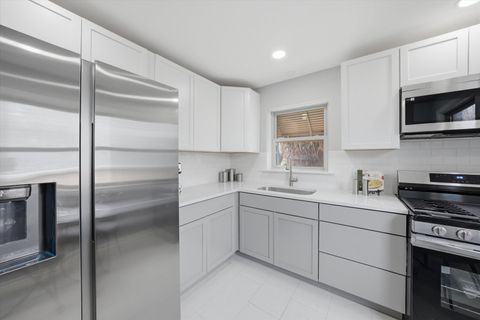 Tiny photo for 2658 W 83rd Street, Chicago, IL 60652 (MLS # 12619902)