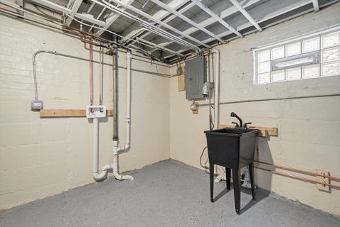 Tiny photo for 2658 W 83rd Street, Chicago, IL 60652 (MLS # 12619902)