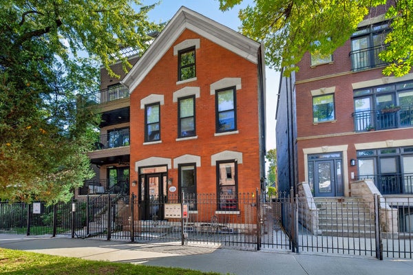 1053 N WINCHESTER AVE, CHICAGO, IL 60622 - Image eb0edeef129ba5a2c12dc650b44d2a63/64371286
