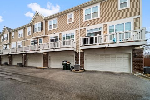 Tiny photo for 775 Lee Street, Des Plaines, IL 60016 (MLS # 12607950)