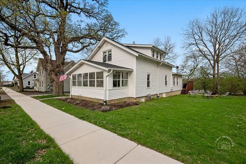 Tiny photo for 304 S Water Street, Batavia, IL 60510 (MLS # 12585331)