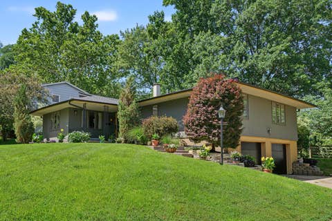 Tiny photo for 2606 Fairhaven Road, Davenport, IA 52803 (MLS # 12685688)
