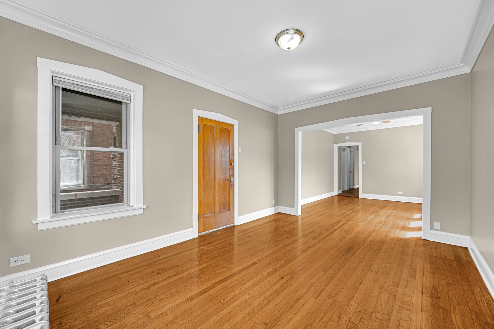 5527 W Potomac Avenue