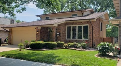 Tiny photo for 9838 S Beverly Avenue, Chicago, IL 60643 (MLS # 12336844)