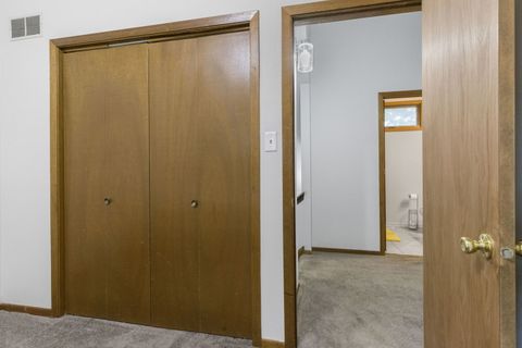 Tiny photo for 9838 S Beverly Avenue, Chicago, IL 60643 (MLS # 12336844)
