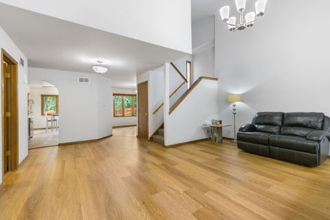 Tiny photo for 9838 S Beverly Avenue, Chicago, IL 60643 (MLS # 12336844)