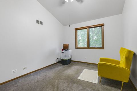 Tiny photo for 9838 S Beverly Avenue, Chicago, IL 60643 (MLS # 12336844)