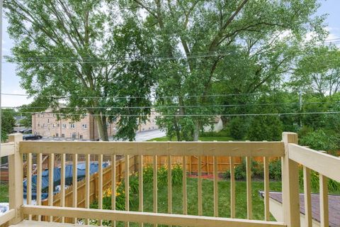 Tiny photo for 9838 S Beverly Avenue, Chicago, IL 60643 (MLS # 12336844)