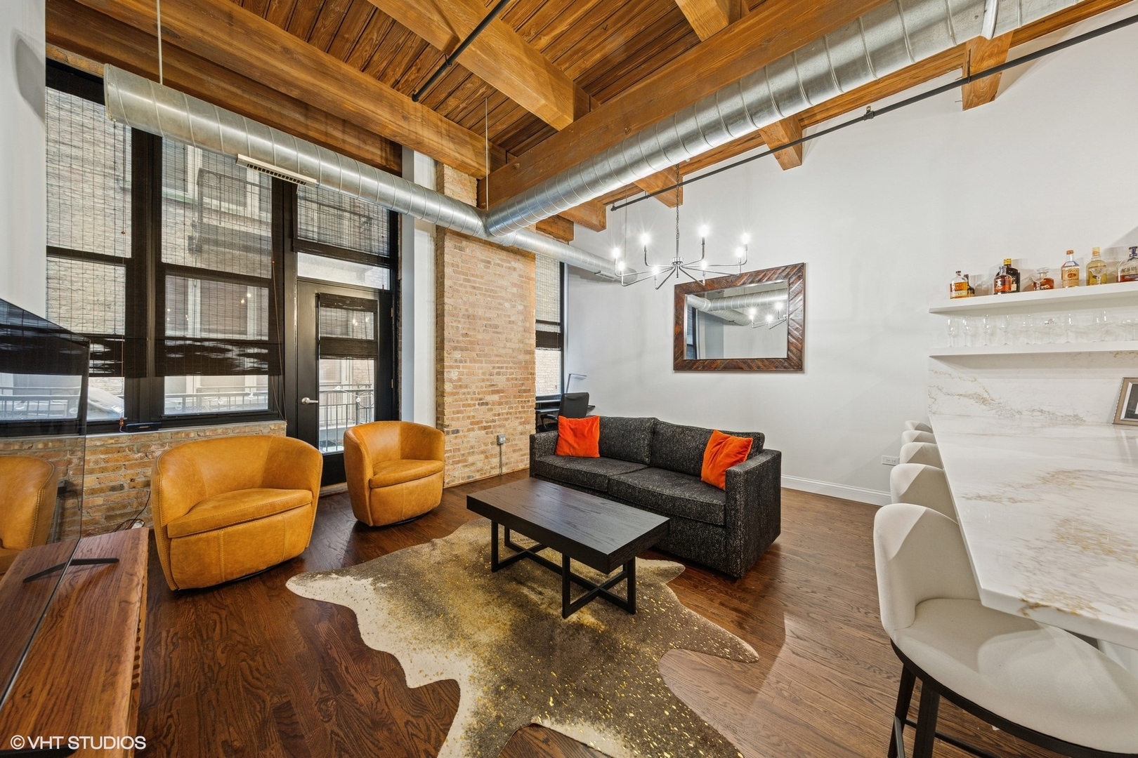 1500 W MONROE Street 217