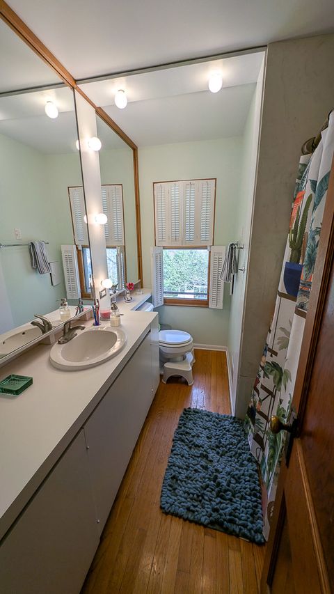 Tiny photo for 610 W Indiana Avenue W, Urbana, IL 61801 (MLS # 12604695)