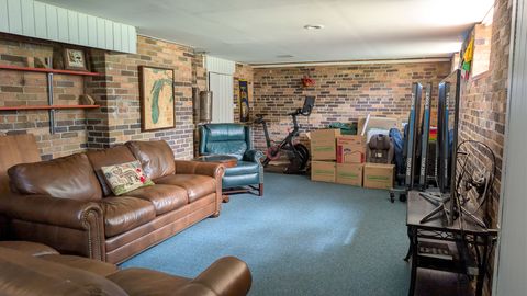 Tiny photo for 610 W Indiana Avenue W, Urbana, IL 61801 (MLS # 12604695)