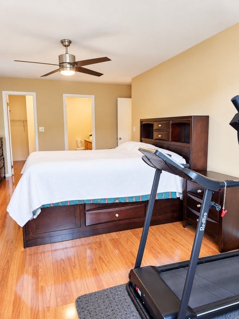 Tiny photo for 8001 W Courte Drive #310, Niles, IL 60714 (MLS # 12753094)