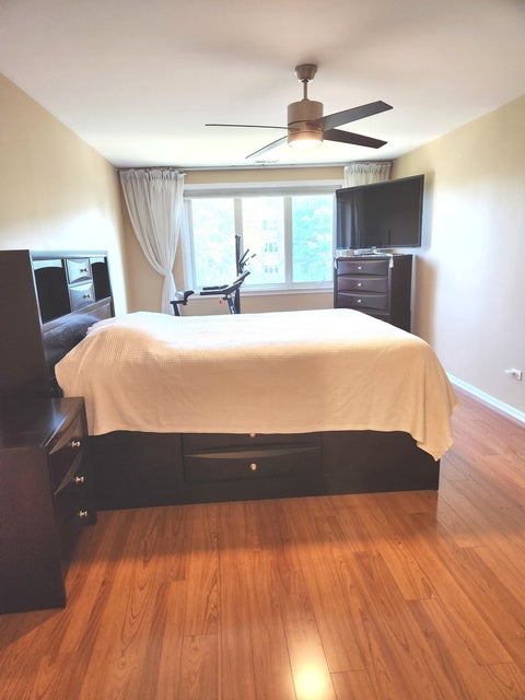 Tiny photo for 8001 W Courte Drive #310, Niles, IL 60714 (MLS # 12753094)