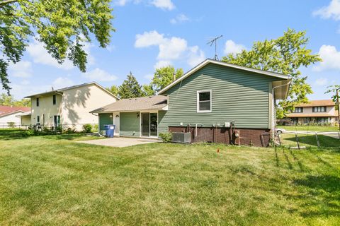 Tiny photo for 856 Notre Dame Drive, Matteson, IL 60443 (MLS # 12473429)