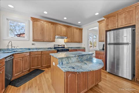 Tiny photo for 21428 W Crescent Drive, Mundelein, IL 60060 (MLS # 12718393)