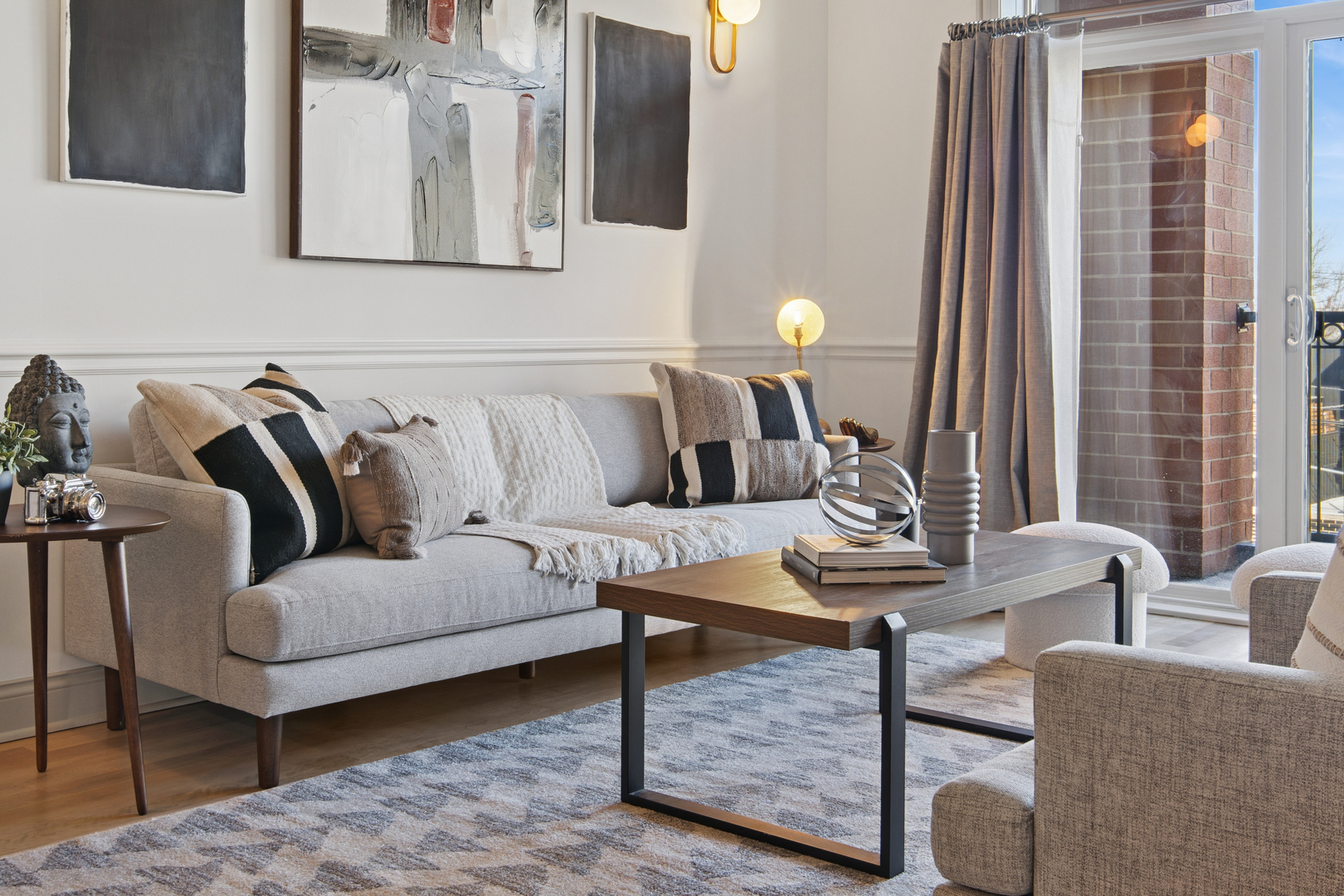 1890 N MILWAUKEE Avenue 3D, Chicago, IL, 60647 2 1890 N MILWAUKEE Avenue 3D