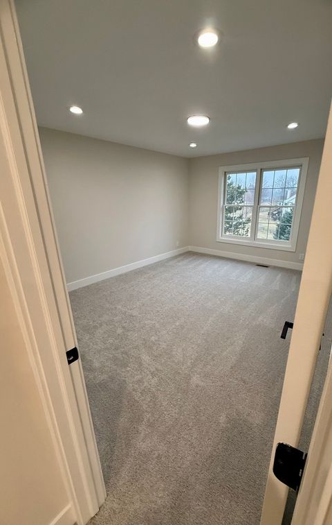 Tiny photo for 1724 Waverly Circle, St. Charles, IL 60174 (MLS # 12583063)