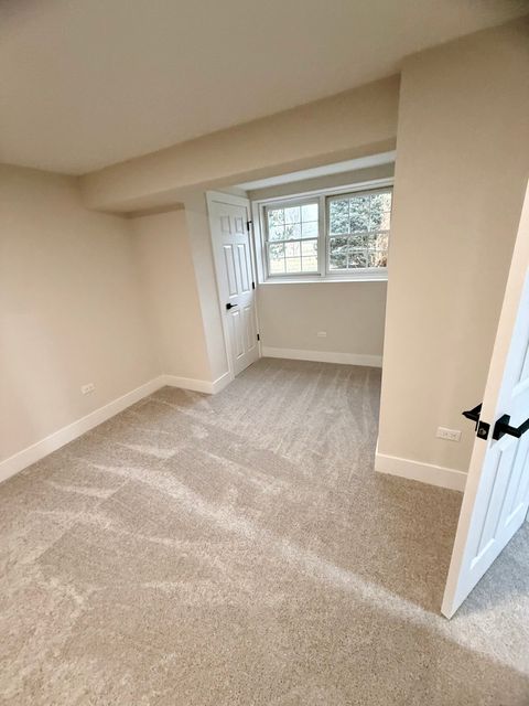 Tiny photo for 1724 Waverly Circle, St. Charles, IL 60174 (MLS # 12583063)