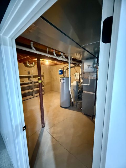 Tiny photo for 1724 Waverly Circle, St. Charles, IL 60174 (MLS # 12583063)