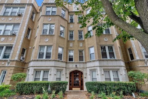 Photo of 820 Washington Boulevard #G, Oak Park, IL 60302 (MLS # 12477452)