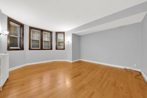 Tiny photo for 820 Washington Boulevard #G, Oak Park, IL 60302 (MLS # 12477452)