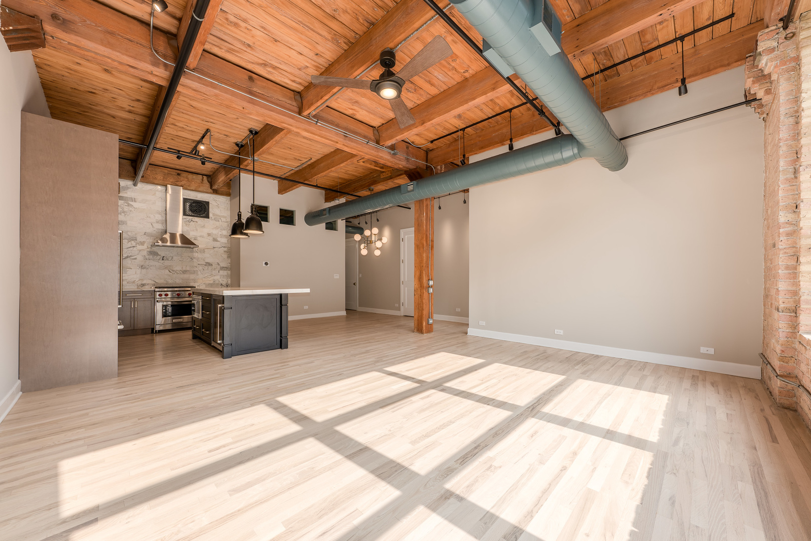 1017 W Washington Boulevard 4D