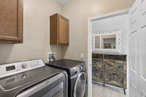 Tiny photo for 2883 McMurtrie Court, Yorkville, IL 60560 (MLS # 12605423)