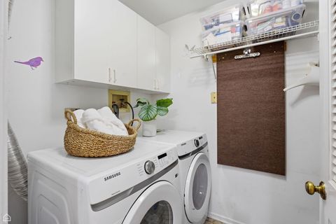 Tiny photo for 101 Windwood Court #101, Buffalo Grove, IL 60089 (MLS # 12635272)