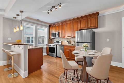 Tiny photo for 6319 N Artesian Avenue #3W, Chicago, IL 60659 (MLS # 12464515)