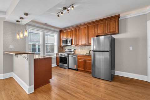 Tiny photo for 6319 N Artesian Avenue #3W, Chicago, IL 60659 (MLS # 12464515)