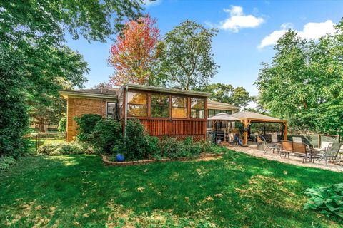 Tiny photo for 719 N President Street, Wheaton, IL 60187 (MLS # 12526902)