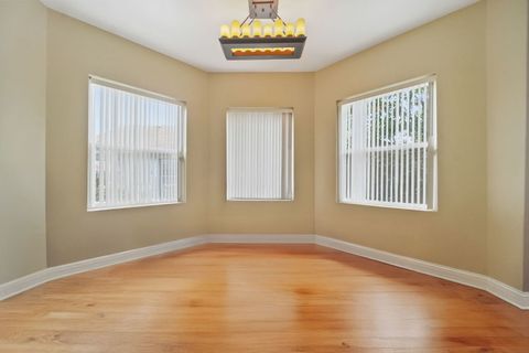 Tiny photo for 11326 S Parnell Avenue, Chicago, IL 60628 (MLS # 12487973)