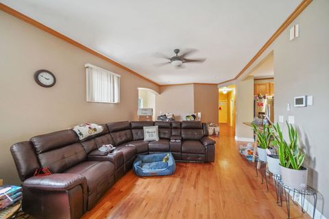 Tiny photo for 11326 S Parnell Avenue, Chicago, IL 60628 (MLS # 12487973)