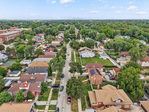 Tiny photo for 11326 S Parnell Avenue, Chicago, IL 60628 (MLS # 12487973)