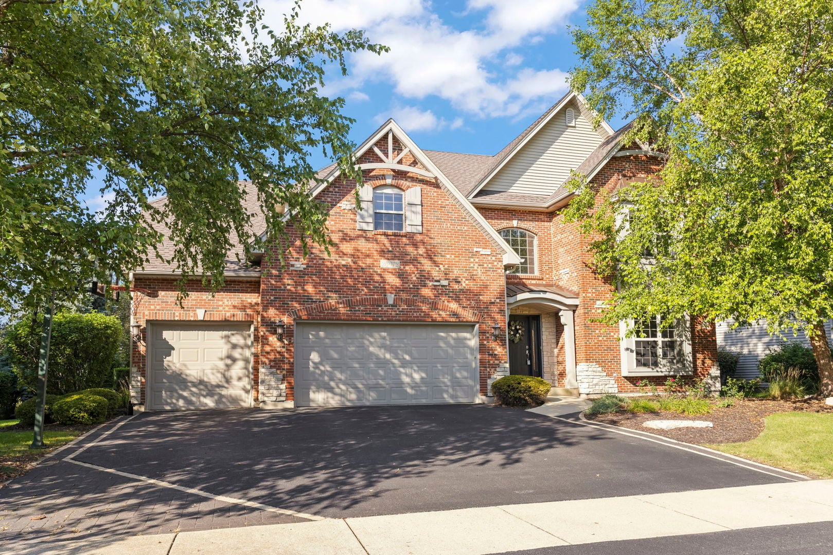 26612 Lindengate Circle