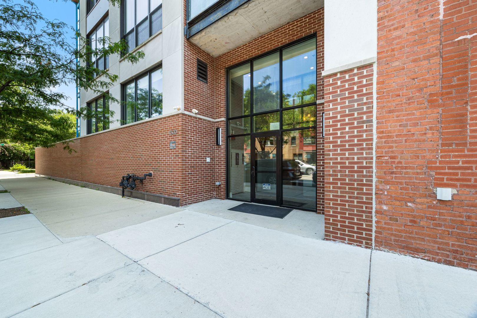 1600 S Jefferson Street 201