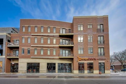 Tiny photo for 1600 N MARSHFIELD Avenue #403, Chicago, IL 60622 (MLS # 12550393)