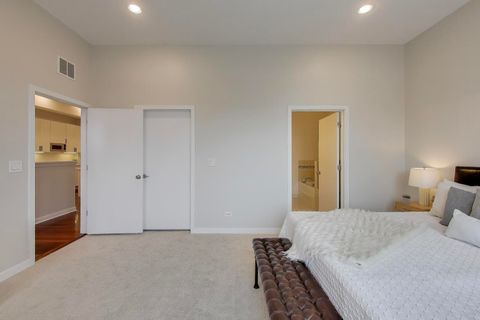 Tiny photo for 1600 N MARSHFIELD Avenue #403, Chicago, IL 60622 (MLS # 12550393)