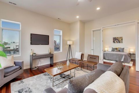 Tiny photo for 1600 N MARSHFIELD Avenue #403, Chicago, IL 60622 (MLS # 12550393)