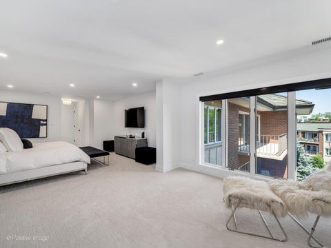 Tiny photo for 5 OAK BROOK CLUB Drive #P6-N, Oak Brook, IL 60523 (MLS # 12695717)
