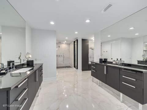 Tiny photo for 5 OAK BROOK CLUB Drive #P6-N, Oak Brook, IL 60523 (MLS # 12695717)