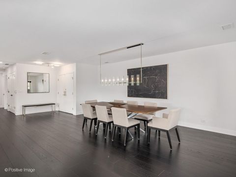 Tiny photo for 5 OAK BROOK CLUB Drive #P6-N, Oak Brook, IL 60523 (MLS # 12695717)